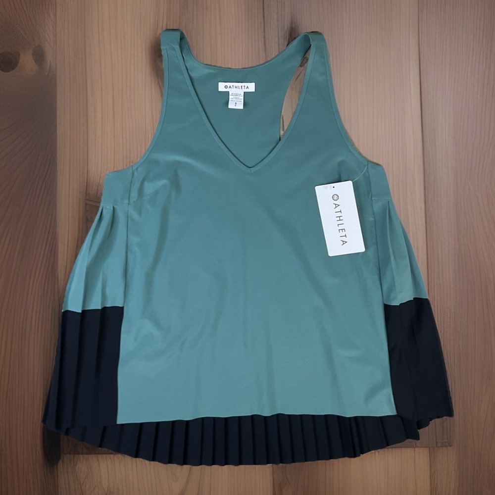 Athleta Top Swing Forward Tank Loose Pleated Teal Black V-Neck Tennis Sz S NWT